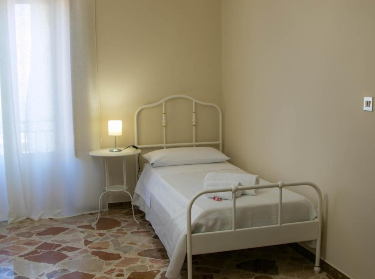 فيلا La Casa Della Nonna San Mauro Castelverde المظهر الخارجي الصورة
